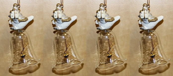 detail Skleněný zvoneček s ptáčkem GD DESIGN