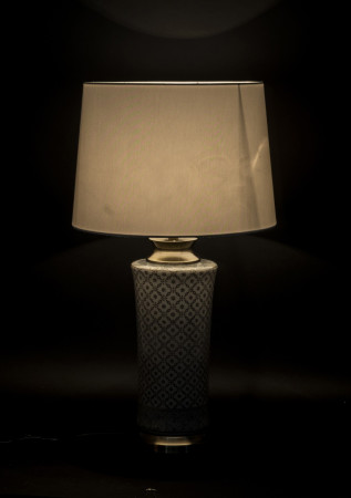 detail Stolní lampa se stínidlem GD DESIGN