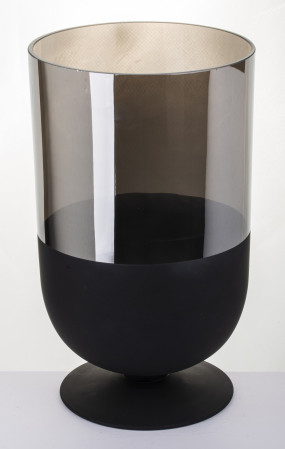 detail Moderní váza na podstavci GD DESIGN