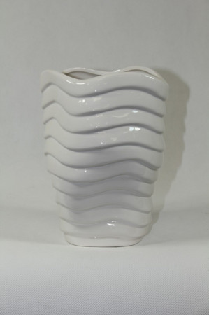 detail Bílá keramická váza vlna GD DESIGN