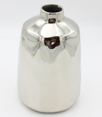 Stříbrná kovová váza