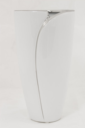 detail Bílá váza se stříbrným okrajem GD DESIGN