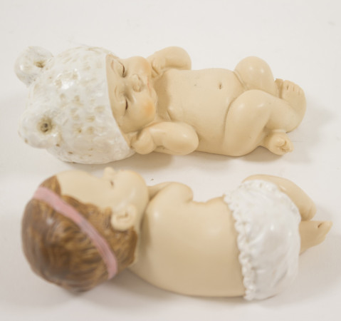 detail Spící miminko s čelenkou nebo čepičkou 1 ks GD DESIGN