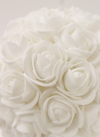 detail Bílá koule s růžemi GD DESIGN
