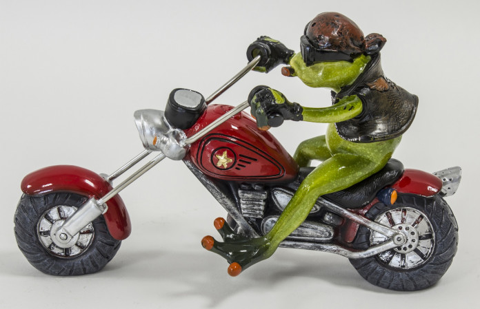 detail Figurka žába motorkář GD DESIGN