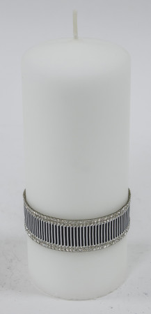 detail Elegantní bílá svíčka GD DESIGN