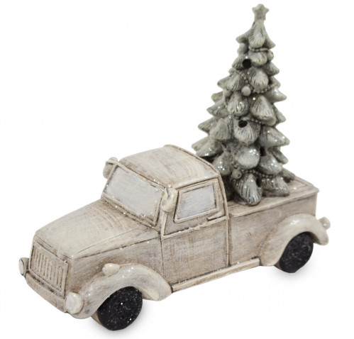 Auto s vánočním stromkem