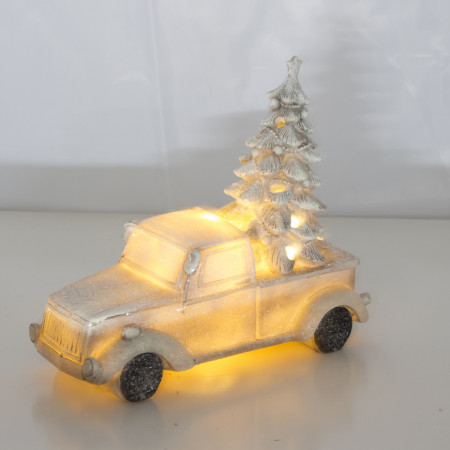 detail Auto s vánočním stromkem GD DESIGN