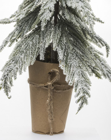 detail Vánoční strom zasněžený GD DESIGN