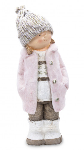 Figurka holčička v zimním oblečení