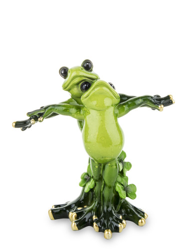Figurka zamilované žabky s nataženýma rukama