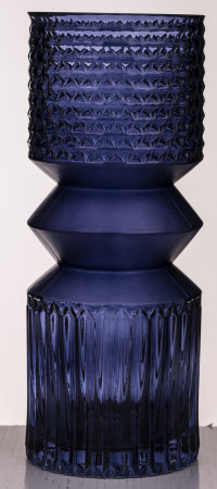 detail Tmavě modrá váza se strukturou 25 cm GD DESIGN