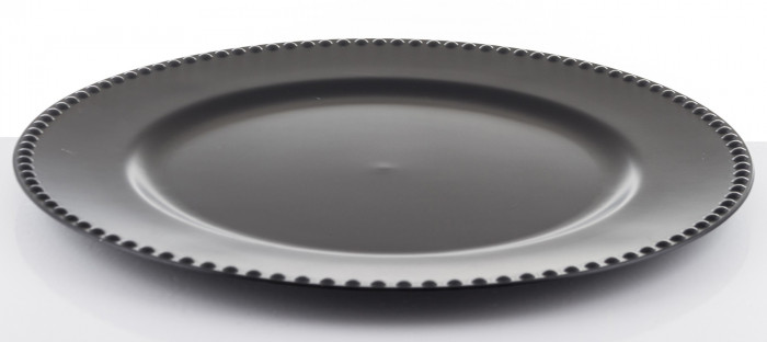 detail Černý plastový talíř GD DESIGN