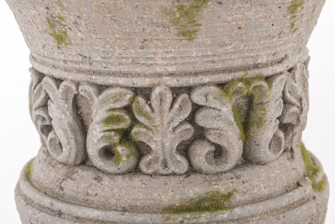 detail Betonový obal na květináč na noze GD DESIGN
